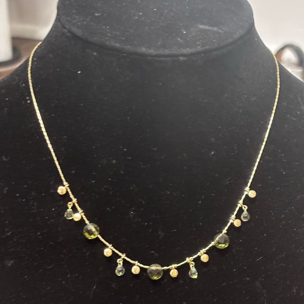 Monet vintage Elegant Gold and Green Necklace